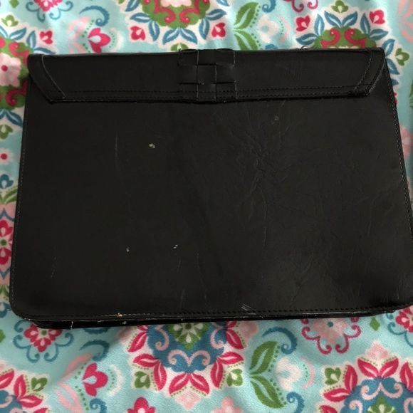 Elegant Black Leather Portfolio Case - Picture 4 of 4
